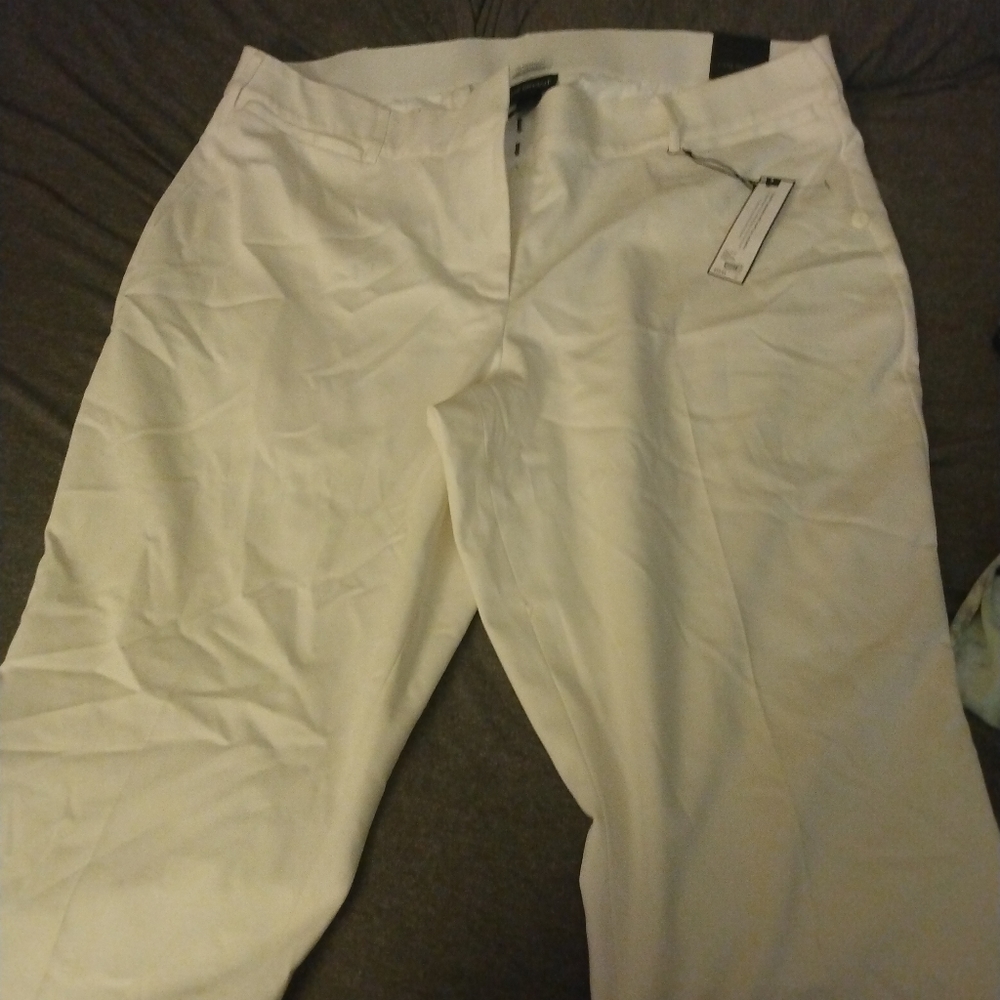 White Cropped pant